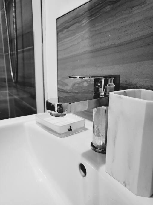High Street, 2 Bed, Newly Refurb Διαμέρισμα Leamington Spa Εξωτερικό φωτογραφία